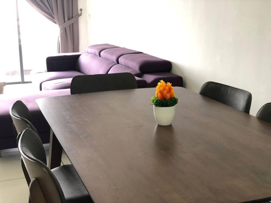 One Tebrau By Antlerzone Lejlighed Johor Bahru Eksteriør billede