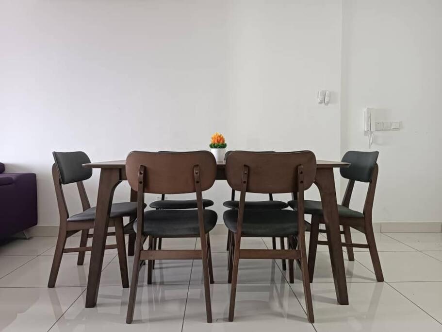 One Tebrau By Antlerzone Lejlighed Johor Bahru Eksteriør billede
