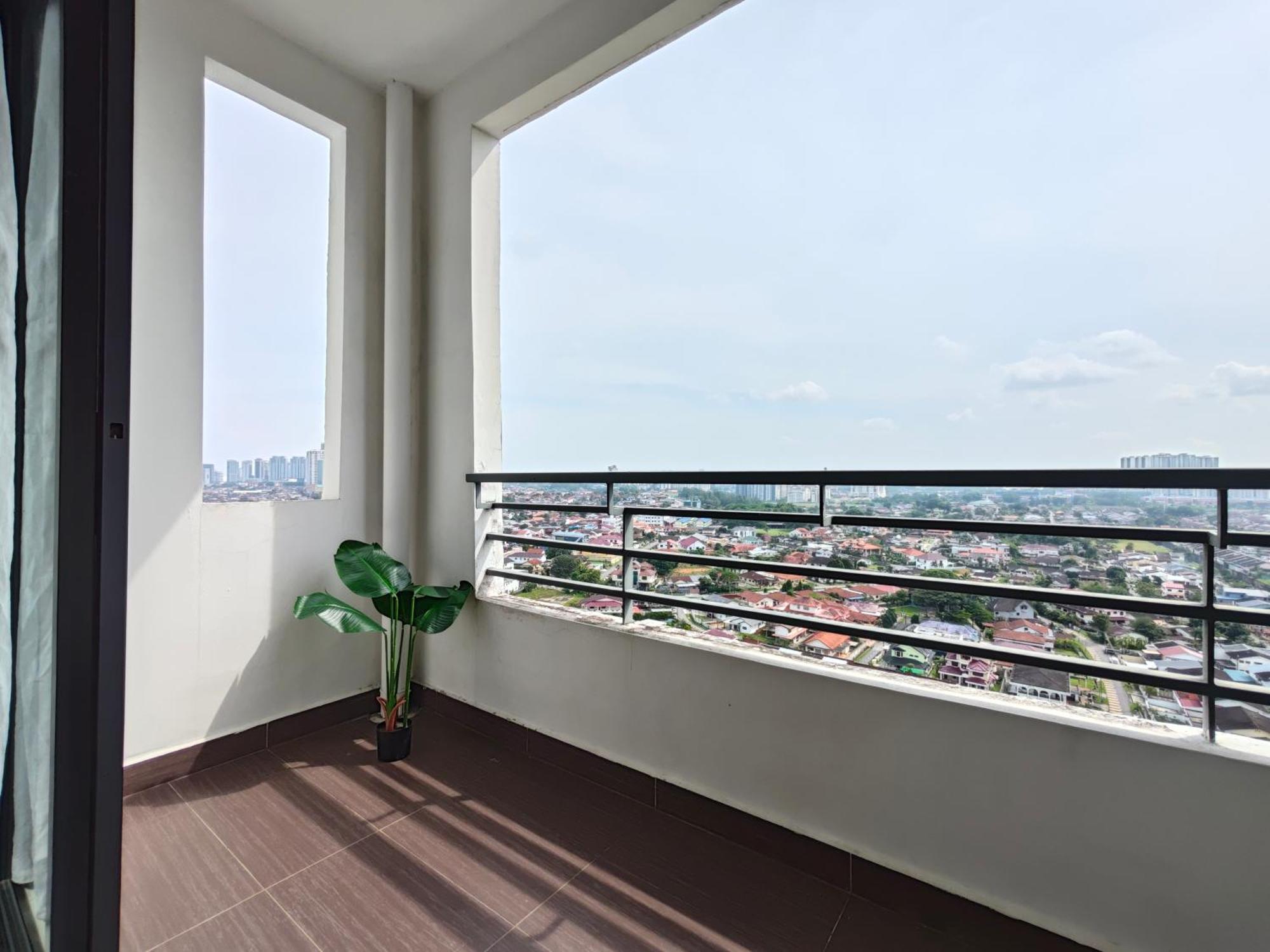 One Tebrau By Antlerzone Lejlighed Johor Bahru Eksteriør billede